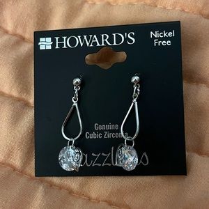 Howard’s Heart Dangle Diamond Earrings